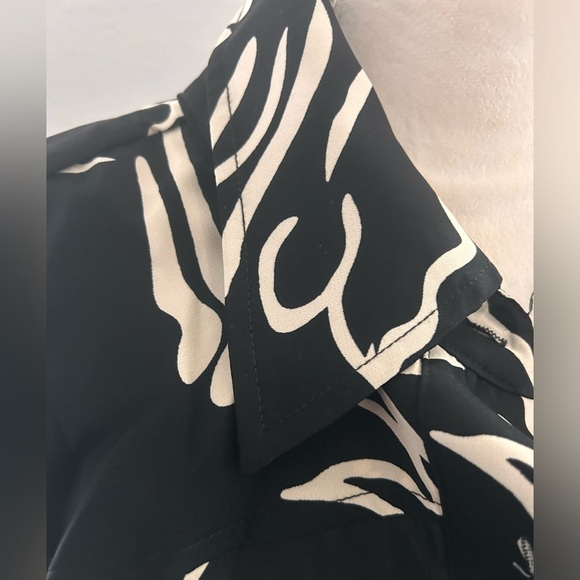 NWT - LUX Abstract Romper - Picture 8 of 12